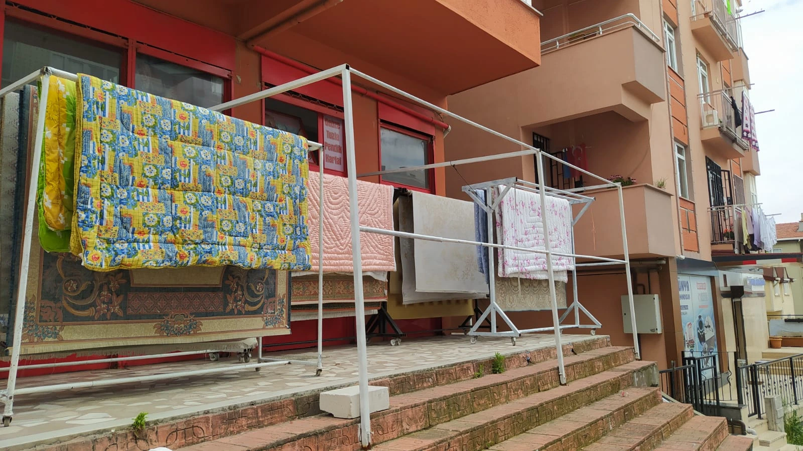 Pendik Tam Otomatik Halı Yıkama Makinesi